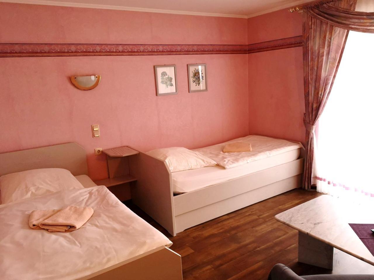 Gasthaus "Zur Alten Dorfschmiede" Metterich Εξωτερικό φωτογραφία